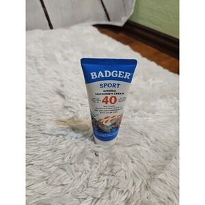 Badger Sport Mineral Sunscreen Cream Unscented‎ Hypoallergenic 2.9 floz spf 40